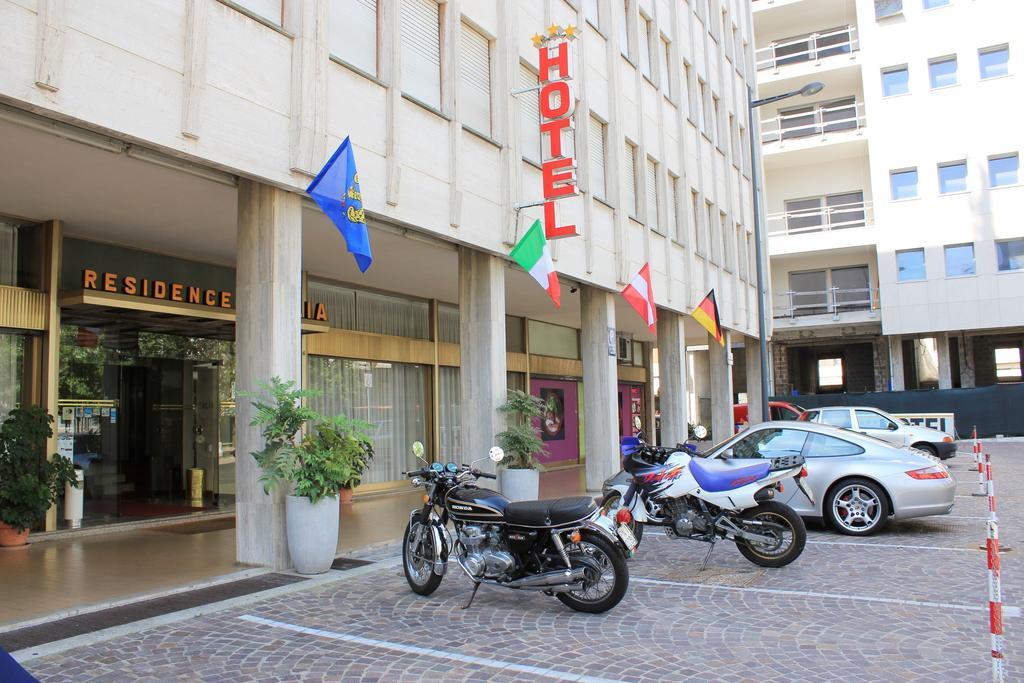Albergo Residence Italia Vintage Hotel Порденоне Екстер'єр фото